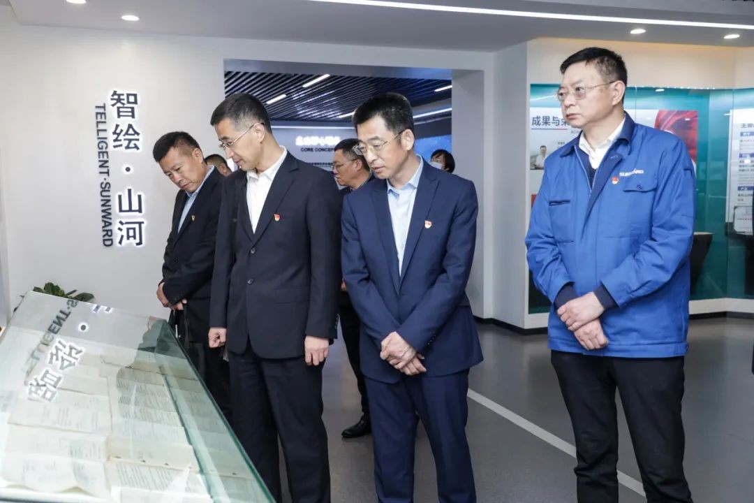 以党建促营业，，，以营业强党建——青岛西海岸公用事业集团考察鸿运国际智能