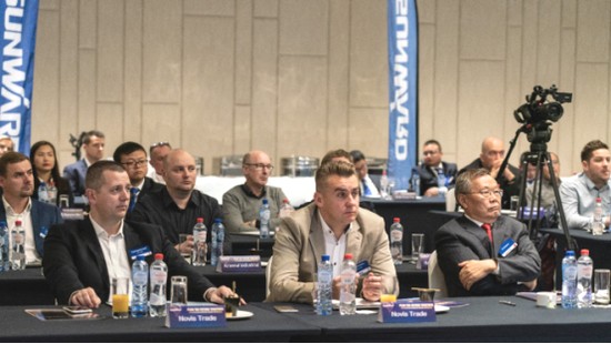 携手同谋未来，，， 鸿运国际智能2018欧洲署理商大会盛大召开