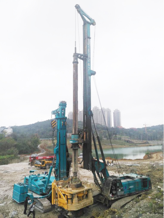 喜讯！鸿运国际智能SWRC170自行式全回转全套管钻机获湖南省首台(套)重大手艺装备产品奖励！