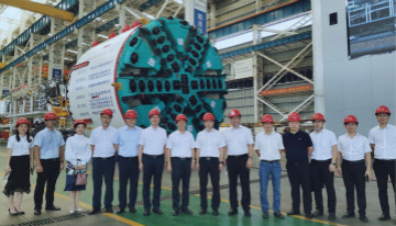 相助共赢 鸿运国际智能5G时代快速到来 湖南联通党委书记、、、总司理谭明到访鸿运国际智能