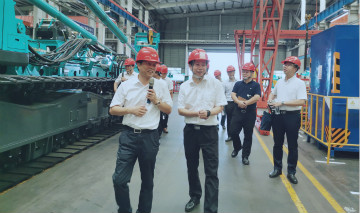 相助共赢 鸿运国际智能5G时代快速到来 湖南联通党委书记、、、总司理谭明到访鸿运国际智能