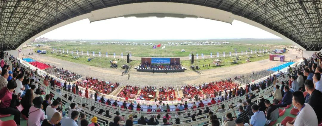 乌兰察布大草原,我来啦! 鸿运国际SA60L阿若拉飞机“惊艳”航行大会