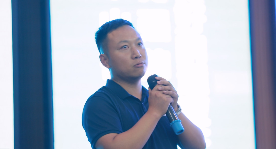 向挖掘机万台俱乐部迈进——鸿运国际智能2020年度挖掘机营销训练营开营