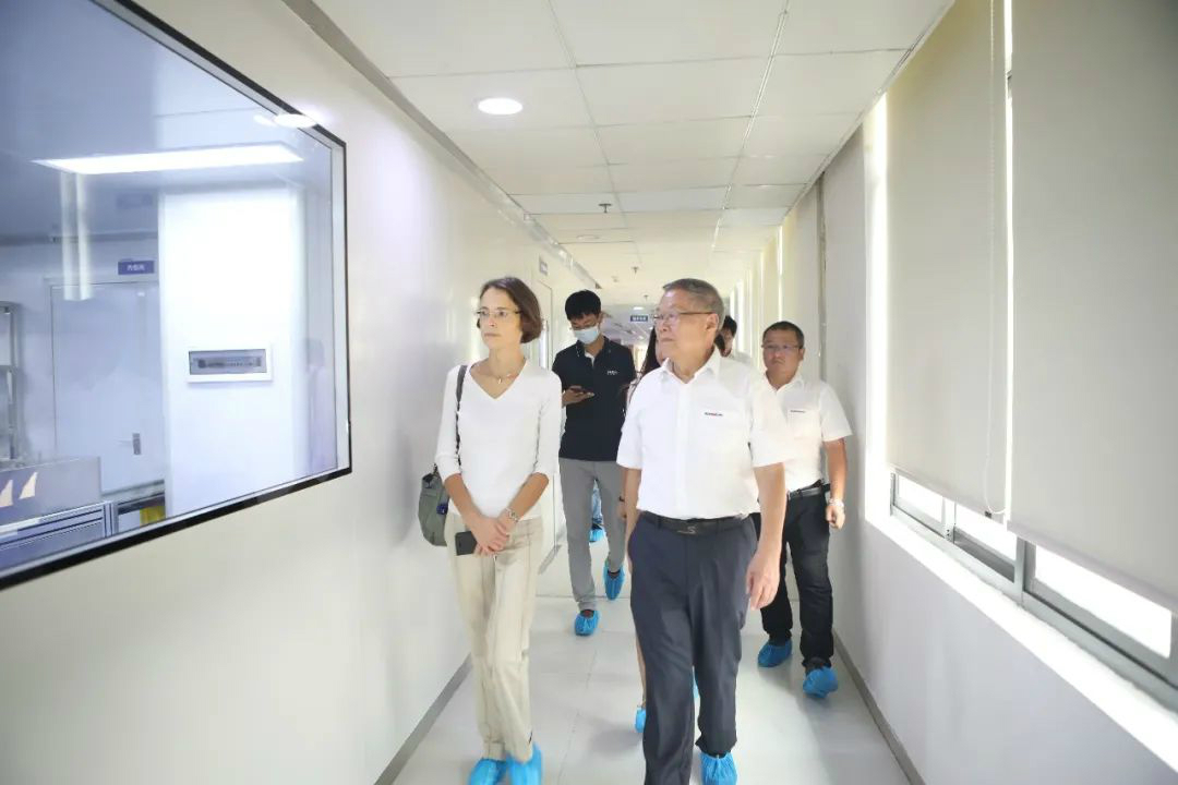 比利时商务领事到访鸿运国际智能