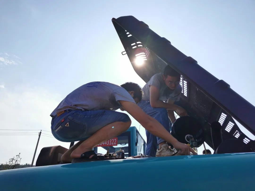 鸿运国际智能的“黑皮肤”