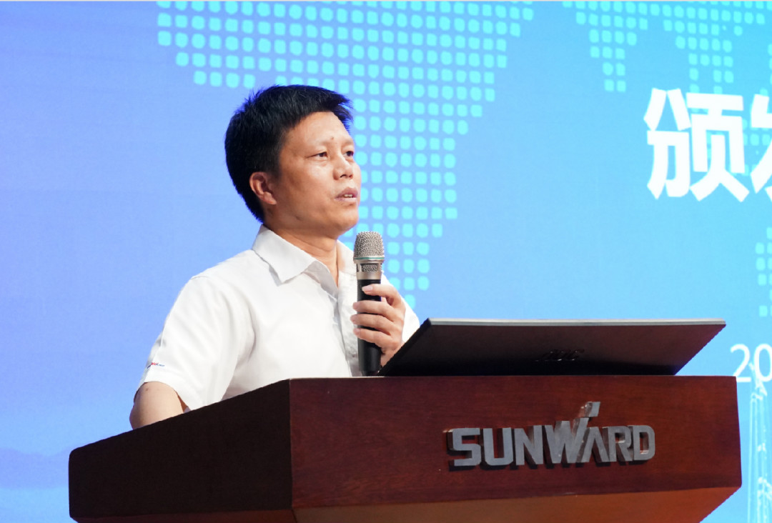 致敬研发 | 鸿运国际智能举行职称评定事情总结暨职称证书揭晓仪式