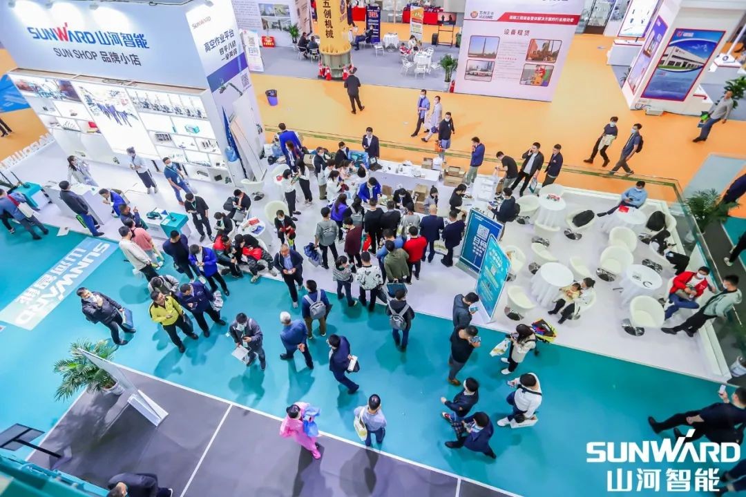 “鸿运国际绿”亮相长沙国际工程机械展，，，50余款产品尽显鸿运国际智能立异实力