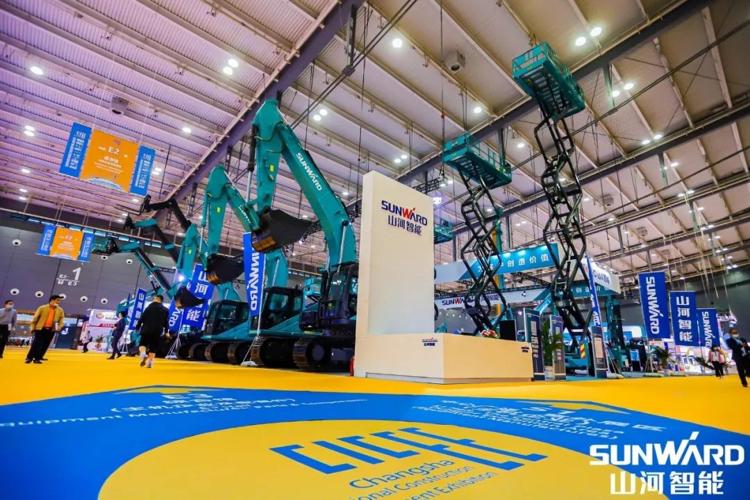 “鸿运国际绿”亮相长沙国际工程机械展，，，50余款产品尽显鸿运国际智能立异实力