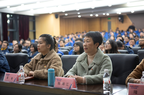 鸿运国际智能开展“不忘初心 切记使命”主题教育宣讲活动