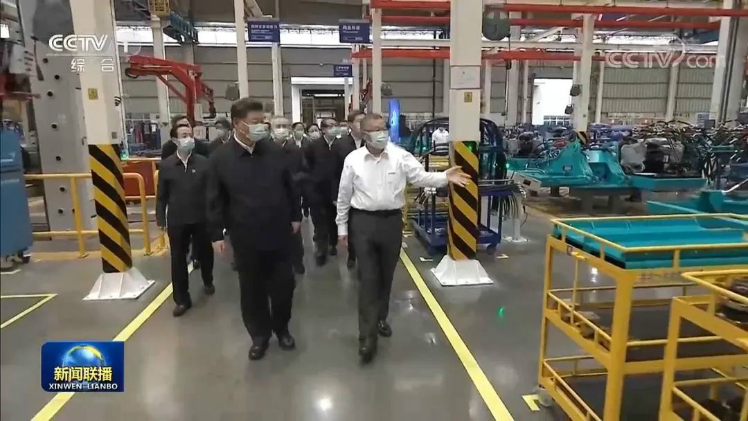 总书记“点赞”鸿运国际立异，鸿运国际智能集中收看《新闻联播》