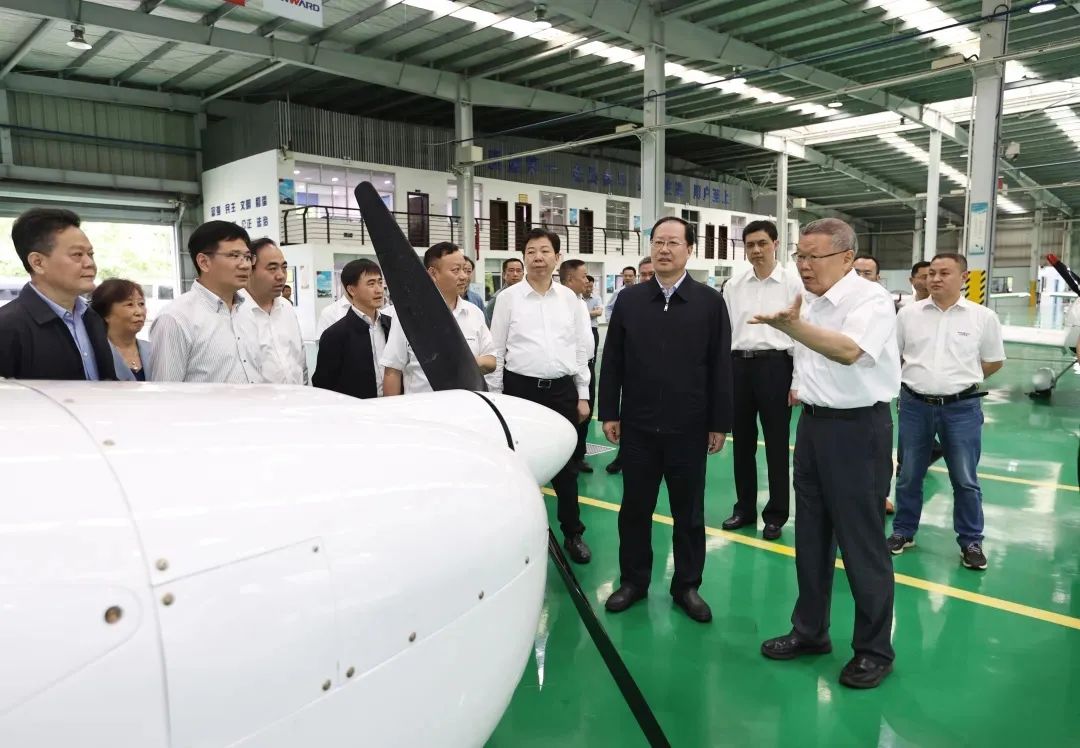毛伟明调研鸿运国际科技：：打造天下一流的通用航空工业基地