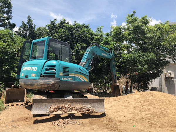 鸿运国际智能挖掘机，，，一台顶几台！！！