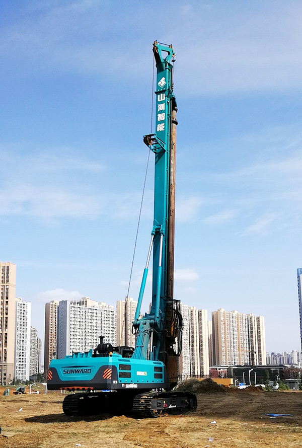 能啃硬骨头，，来钱特殊快！！！鸿运国际智能老客户抱紧“摇钱树”