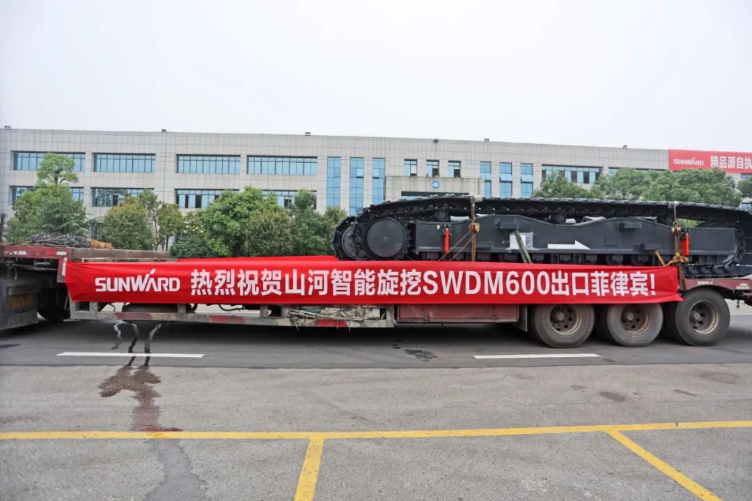 鸿运国际智能最大旋挖钻机出口菲律宾，，开启拓展外洋市场新篇章