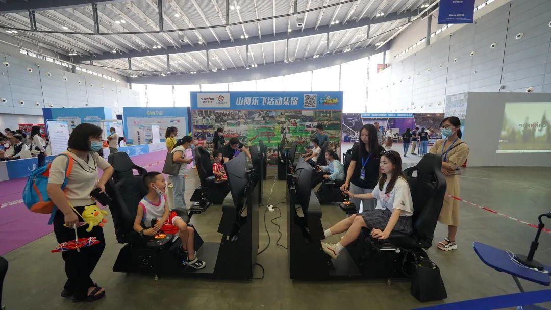 明星产品受追捧，，，鸿运国际航空携多款产品精彩亮相2021年湖南航展