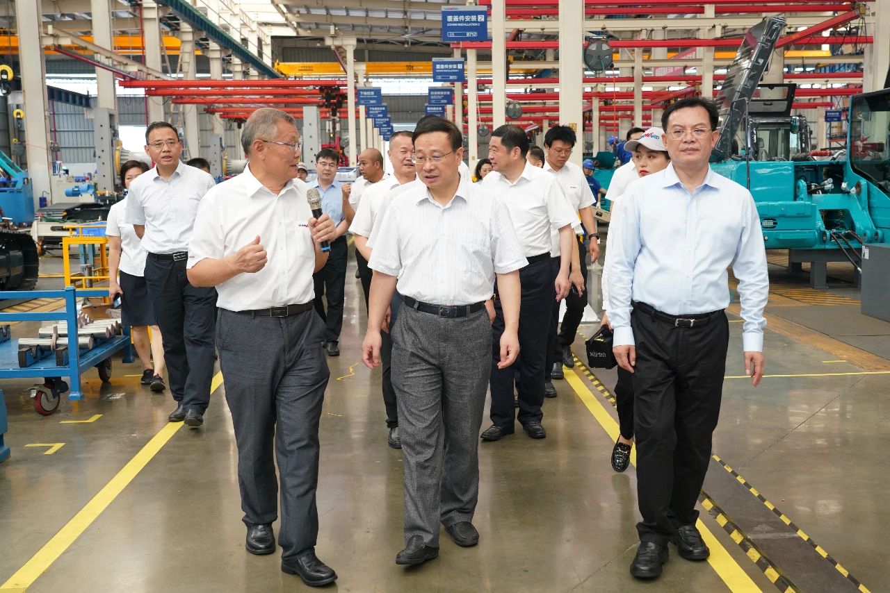 国家统计局总经济师毛盛勇率团调研考察鸿运国际智能