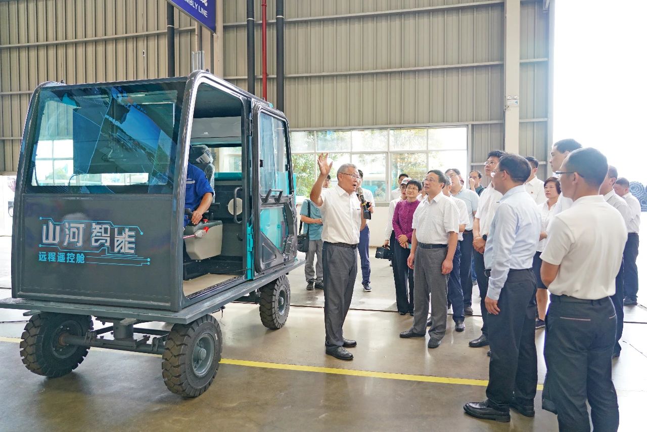 国家统计局总经济师毛盛勇率团调研考察鸿运国际智能