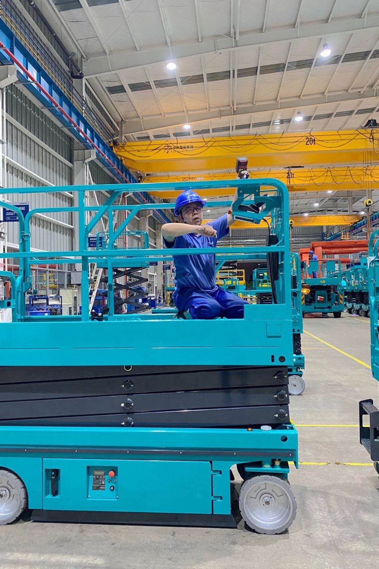 鸿运国际智能“蓝精灵”们在通俗岗位的坚守与奉献