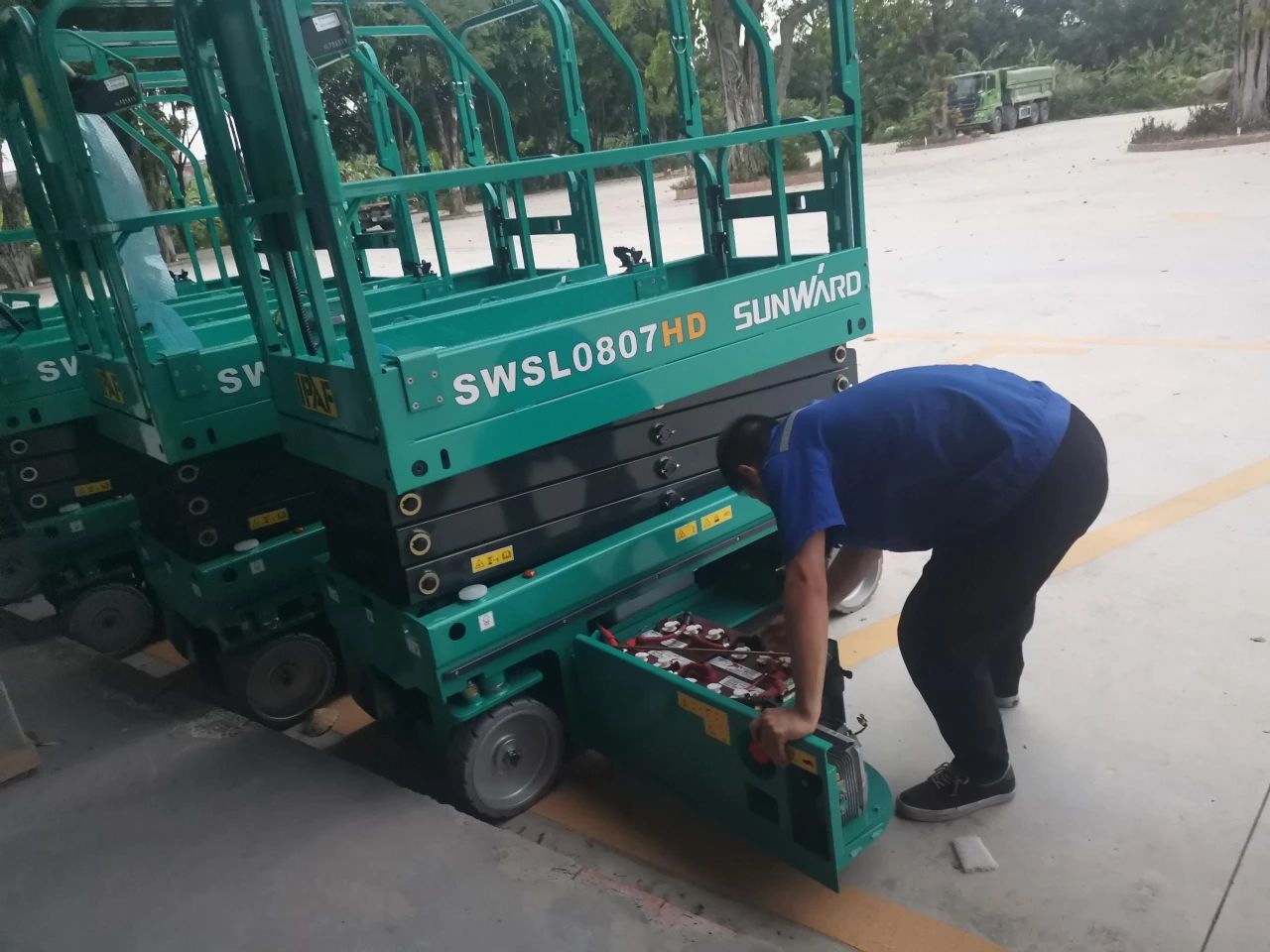 30小时，8个人，10台装备，我们说到做到！！！