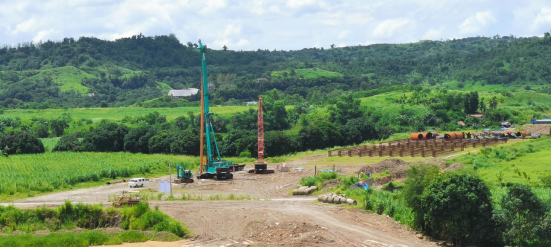 鸿运国际智能最大旋挖钻机“安家”菲律宾，，背后竟然尚有这些故事