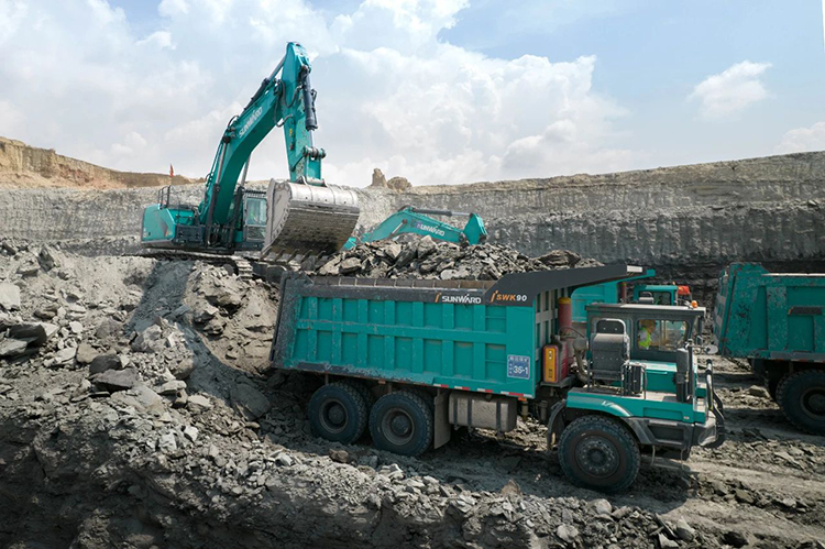 图集 | 征战矿山！！鸿运国际智能绿色矿山成套装备“上将”云集