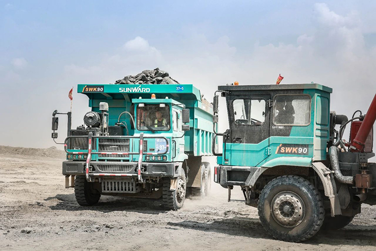 图集 | 征战矿山！！鸿运国际智能绿色矿山成套装备“上将”云集