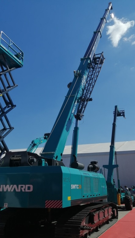 “重”磅出击！鸿运国际智能起重机械组团“登场”