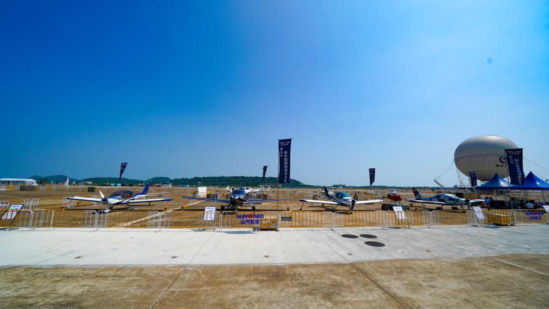 新机、、航行演出…2021中国航展鸿运国际航空秀给你看