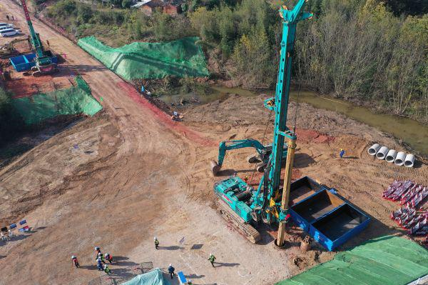 首根桩基开钻！！鸿运国际智能助力新建沪渝蓉高速铁路建设