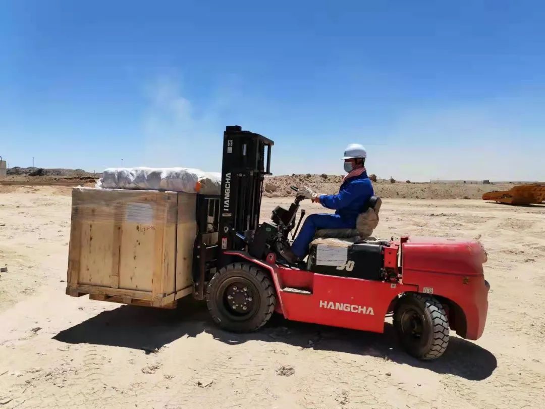 疫情当下，，，逆行非洲——鸿运国际智能凿岩装备团队外洋服务纪实