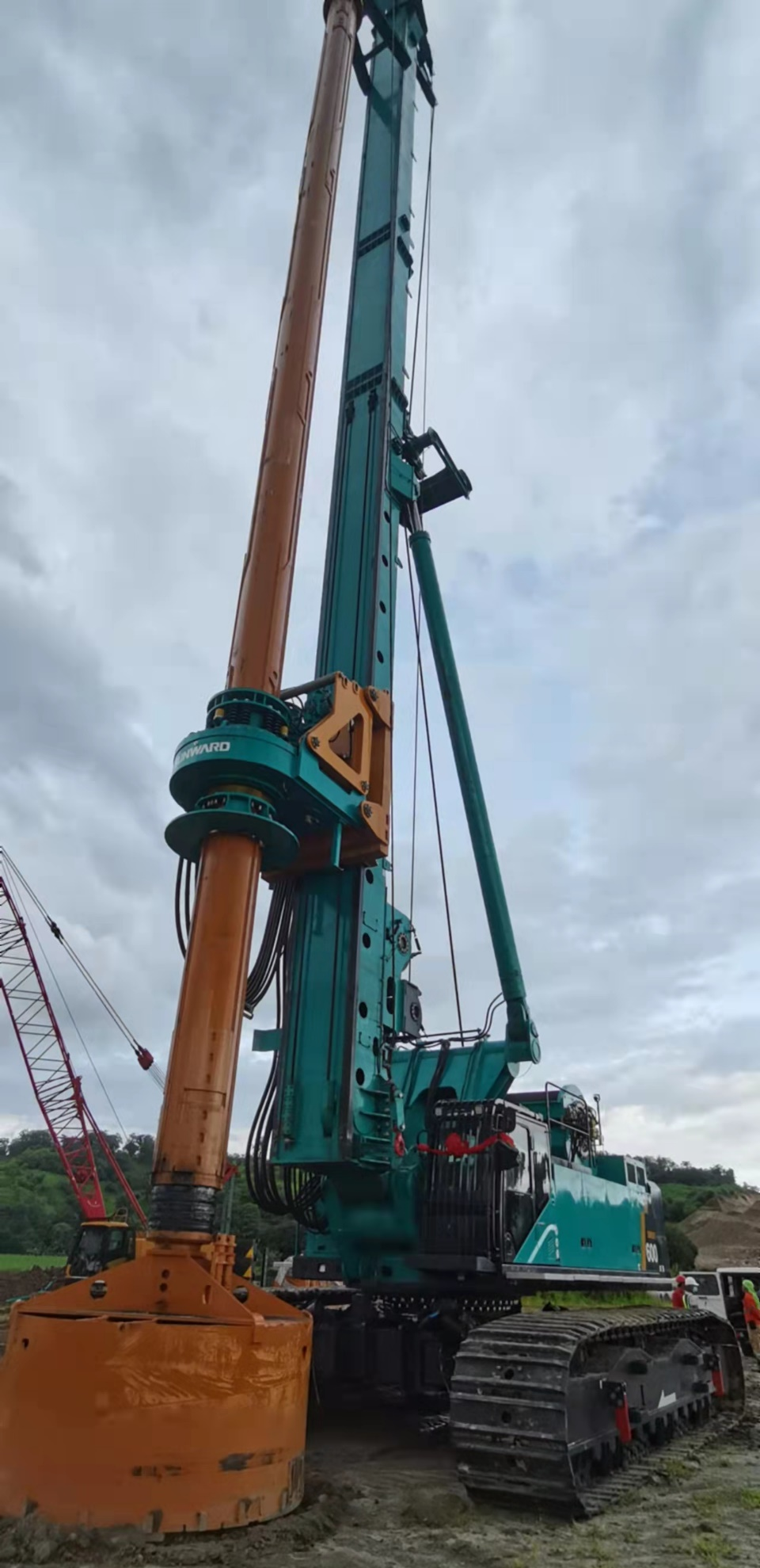 勇闯“一带一起”，，，鸿运国际智能助力外洋重大工程建设