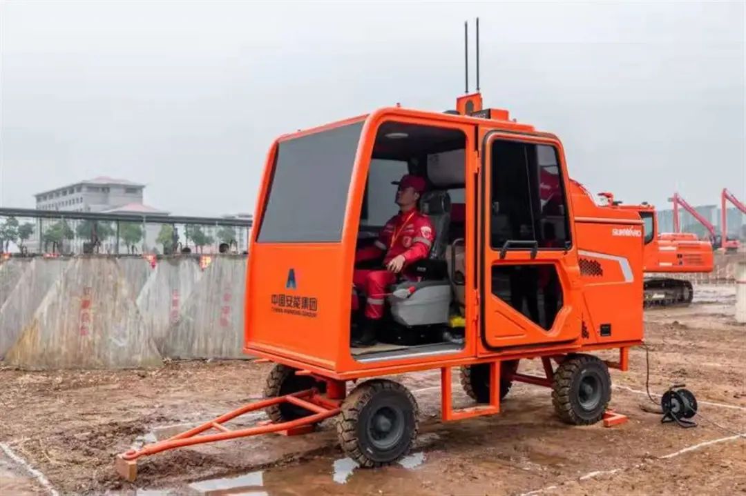 体现亮眼引关注!鸿运国际智能5G远程？？？赝诰蚧稚砗北省自然灾难工程应抢救援基地