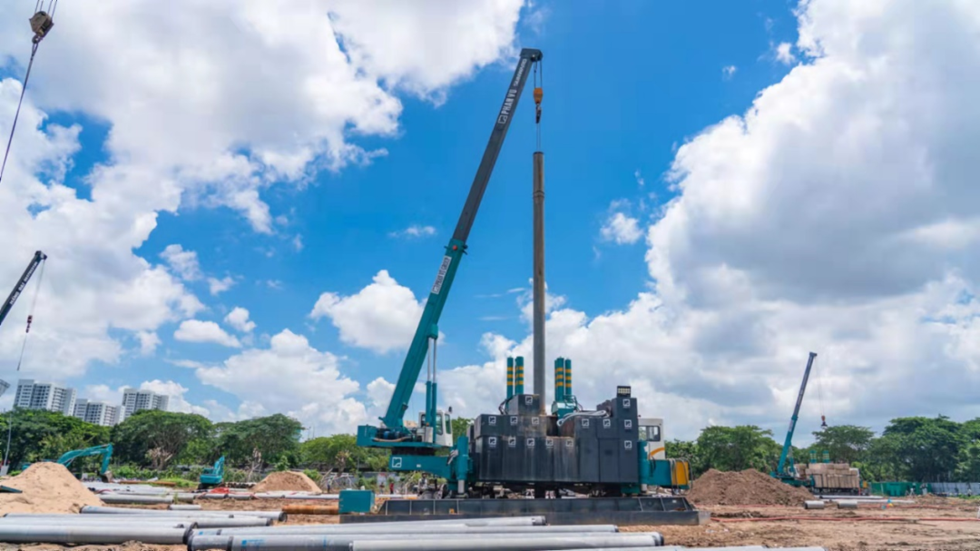 创富故事 | 潜心桩基施工30载，，他们认准鸿运国际智能旋挖钻