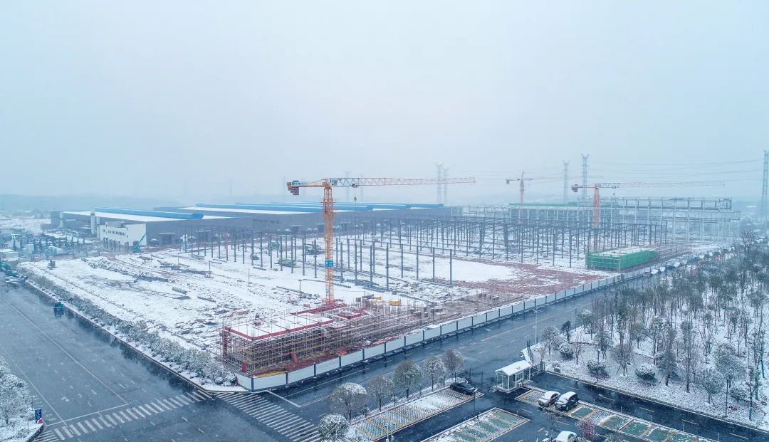 瑞雪兆丰年，，，邀您共赏雪中鸿运国际！