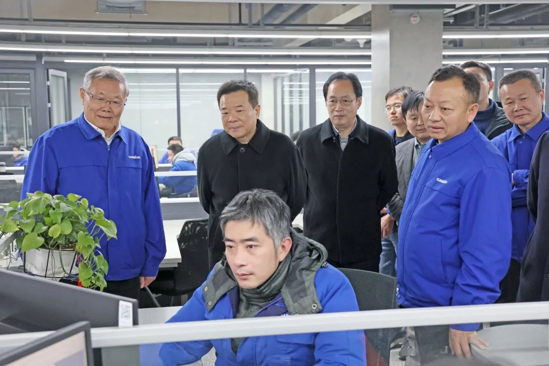 湖南省副省长陈飞调研鸿运国际智能