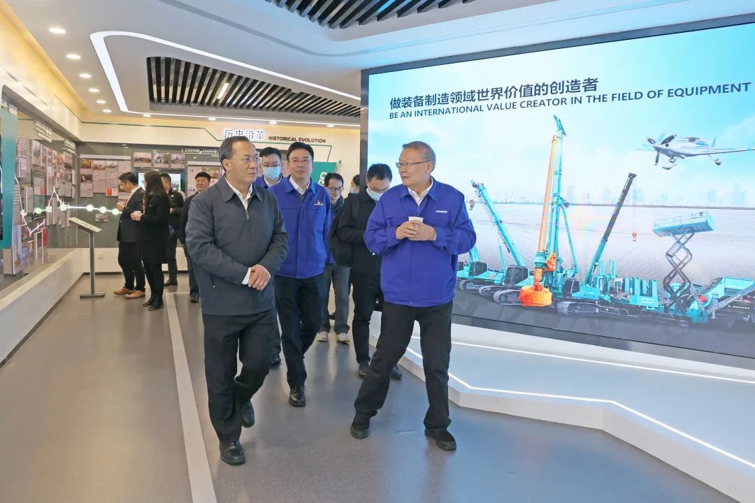 卢一先考察调研鸿运国际智能