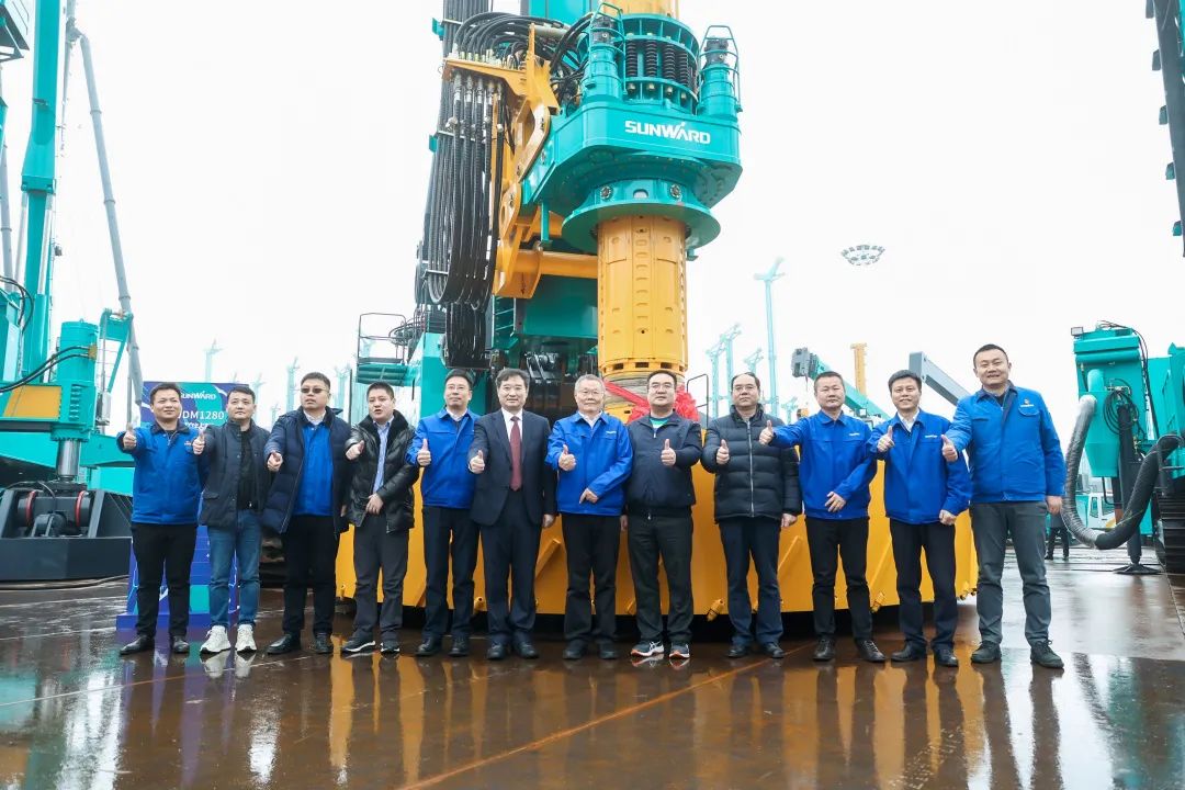 多款产品问鼎天下之最！鸿运国际智能地下工程装备全球宣布会乐成举行
