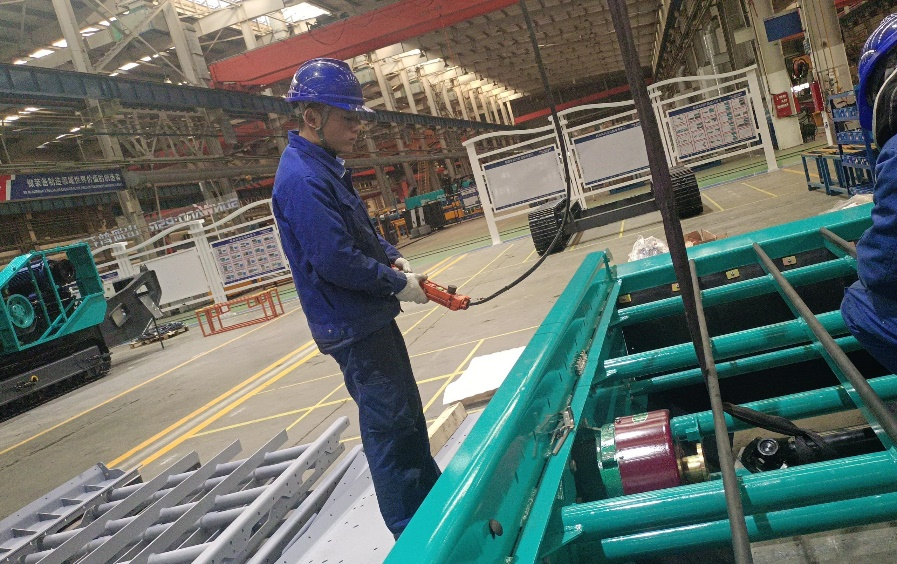 “虎”力全开！！！鸿运国际普石勒吹响开工“集结号”