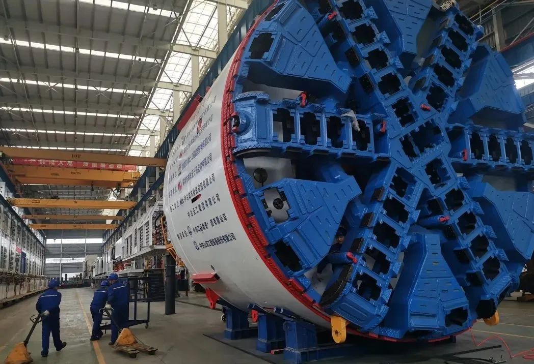 直击生产一线！！！中铁鸿运国际复工复产忙