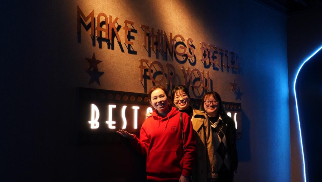 福利多多！鸿运国际智能开展系列活动宠“女神”