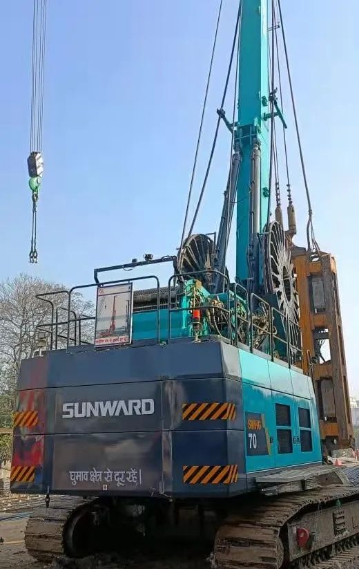 谢谢信！鸿运国际智能SWHG70液压抓斗助力外洋基础施工获肯定