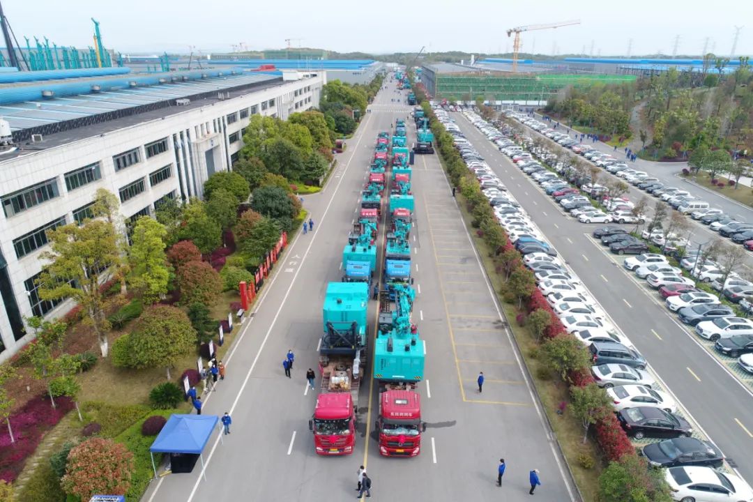 征战全球市场！！！鸿运国际智能凿岩装备批量发货