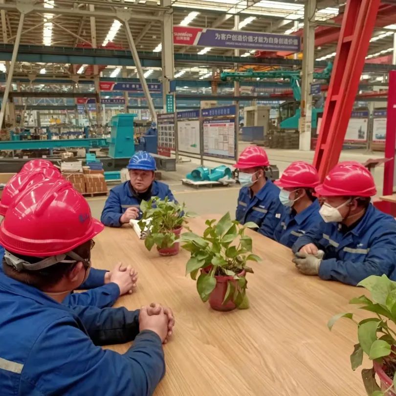 将奋斗举行究竟！致敬鸿运国际劳动者