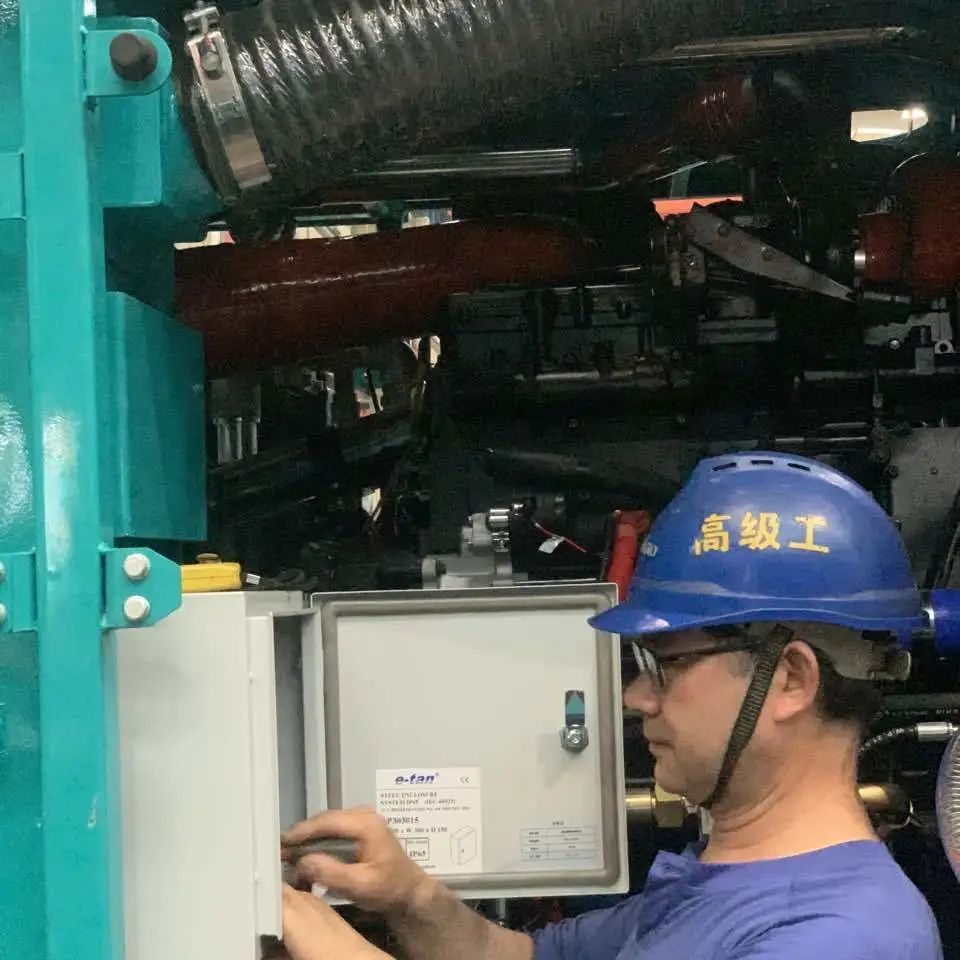 将奋斗举行究竟！致敬鸿运国际劳动者