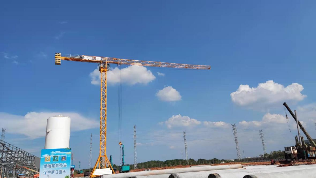 升降耗时缩短25%！！！鸿运国际江麓首款中速变频施工升降机乐成下线
