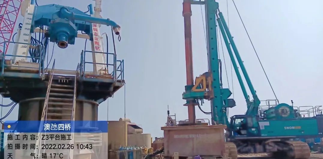 乘风破浪的旋挖钻机！！鸿运国际智能助建澳氹第四跨海大桥