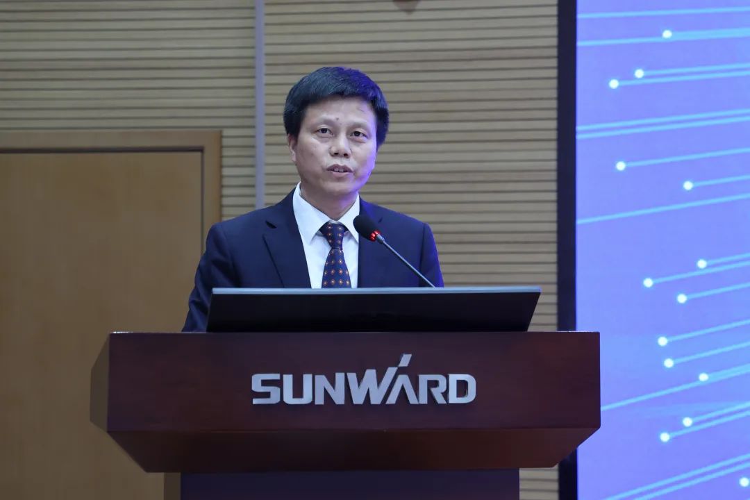 立异引领，，智造未来！！“2022院士专家长沙行”高端装备高质量生长钻研会盛大举行