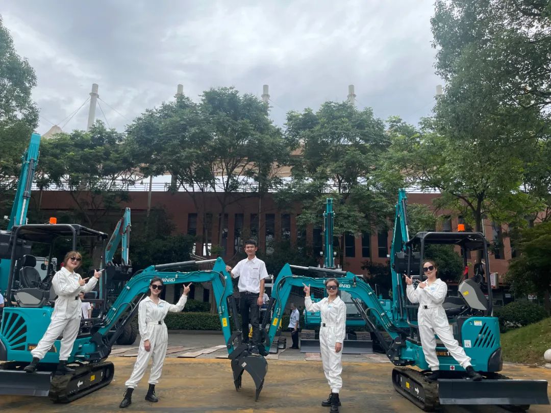 “太绝了！！”鸿运国际智能代表长沙精彩亮相湖南省第一届职业手艺大赛特技绝活展演