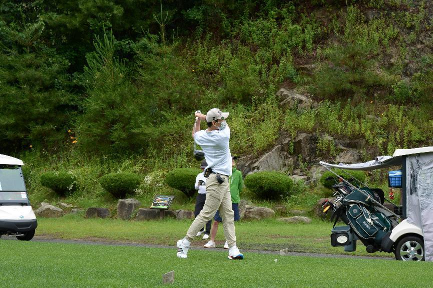 鸿运国际韩国“2022年第三届鸿运国际杯高尔夫球赛”乐成举行