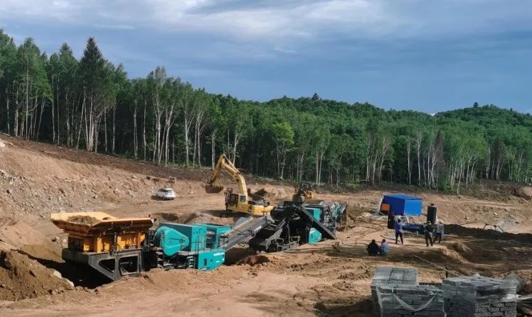 鸿运国际普石勒成套移动破碎装备助力哈伊高铁铁伊段建设